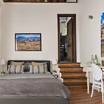 Casa Nostra 4*