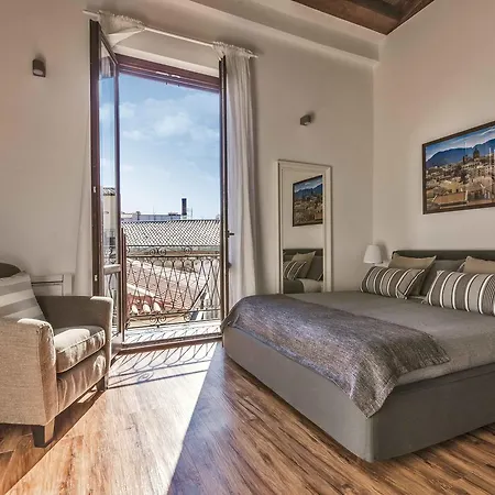 Casa Nostra 4*