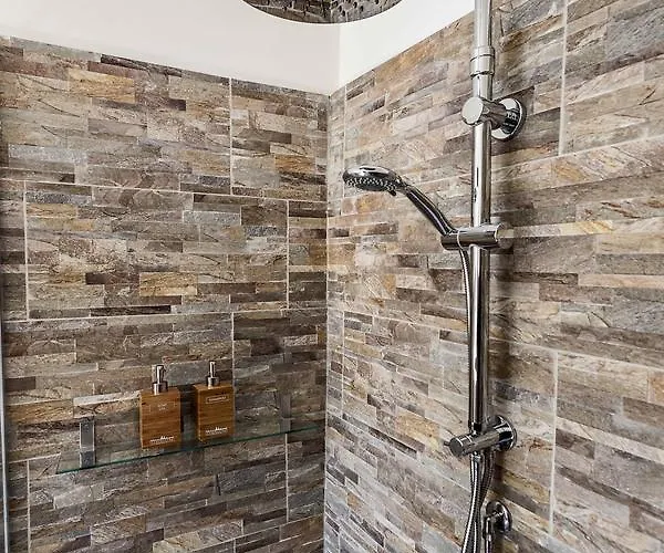 Casa Nostra לינה וארוחת בוקר פלרמו