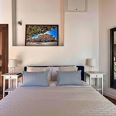 Bed and breakfast Casa Nostra 4*
