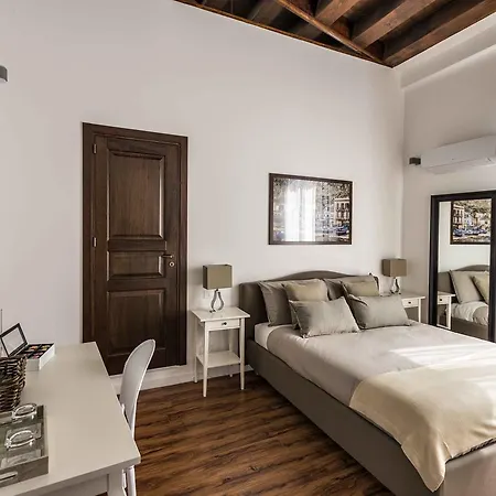 Casa Nostra 4*