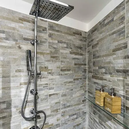 Casa Nostra ベッド・アンド・ブレックファスト パレルモ