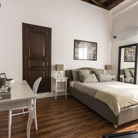 Casa Nostra ベッド・アンド・ブレックファスト 3*